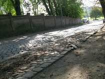 В Калининграде к юбилею области снесут кирпичную стену парка