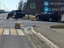 «Китаец - в кашу»: последствия тройного ДТП под Зеленоградском 