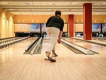 49-летний калининградец украл в боулинге пальто 19-летней девушки