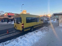 В Калининграде пассажирку маршрутки экстренно увезли в больницу