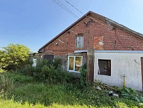 Власти Зеленоградска довели до состояния сарая дом сироты