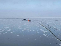 МЧС: в Куршском заливе спасли двоих рыбаков-любителей