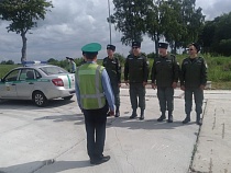 Калининградские казаки сдали трёх нарушителей границы