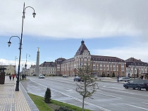 Гость из Москвы на улице схватил за горло 14-летнего школьника из Гусева 