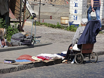 Более 41% россиян заявили о нехватке денег на еду и одежду