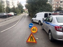 На Ломоносова в Калининграде пешеходу не хватило тротуара
