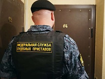 В Калининграде пришли к участнику элитного ДТП на «Лэнд Крузере»