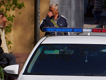 На заправке в Гурьевске мужчину затолкали в машину и ограбили на 30 тысяч рублей