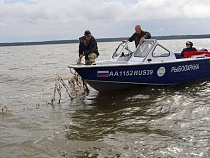 В Приморской бухте жёстко распугали рыбаков-браконьеров