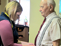 Для сорока калининградских ветеранов сошьют новую форму