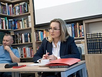 Молодёжного министра Анну Мусевич задержали вместе с мужем