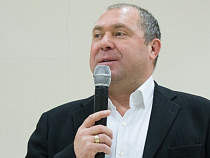 Олег Болычев поздравил калининградских инвалидов с их праздником 