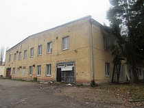 Верхолаз решил не переплачивать за советскую автобазу в Калининграде?