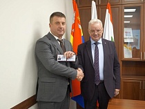 Глава Гусева Китаев сокрушил претендентов в Зеленоградске