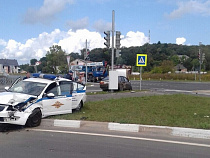 Машина полиции врезалась в «Фольксваген» у Холмогоровки (фото)