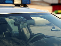 Калининградец продолжал пить с другом, пока его автомобиль угоняли