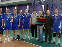 Калининградские волейболисты-таможенники вернулись с победой из Северной столицы