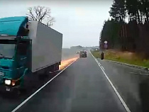 На светлогорской дороге на ходу загорелся грузовик (видео)