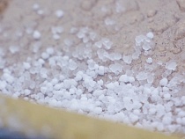 Калининградскую область застращали падающим с неба льдом