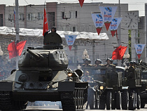 Стальной герой штурма Кенигсберга проехал по Калининграду