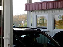 Калининградские таможенники задержали поляка с 4 центнерами сала под кузовом