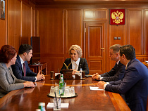 Валентина Матвиенко встретилась с губернатором Калининградской области (видео)