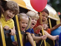 Госавтоинспекция Калининградской области напомнила правила перевозки групп детей