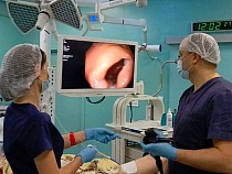 В онкоцентре Калининграда удалили опухоль без разреза в животе