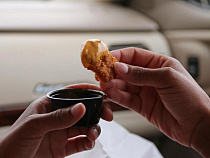 Магазин-закусочную на Первомайской в Зеленоградске прикрыли на 80 суток