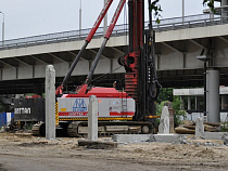 В Калининграде готовят дорожную одежду для двух съездов на мостовом переходе через реки Старая и Новая Преголя