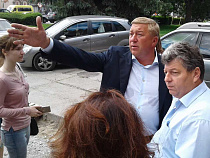 Ярошук: вместо двух ёлочек мы поставим палатку