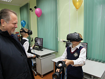 Православная гимназия получила подарки