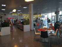 Чебуречную в Талпаках обязали не брать лишних денег с покупателей 