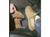 Дырявое такси в Калининграде (видео): притормози, притормози...