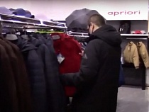 Из магазина в Калининграде мужчины в штатском вынесли товар на 250 тысяч 