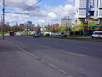 На Московском проспекте грузовик врезался в "Мерседес"