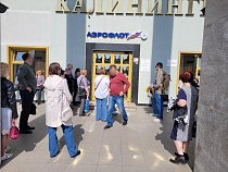 Штурм касс «Аэрофлота» в Калининграде продолжается
