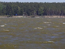 Госинспектор с Куршской косы за день спас из воды трёх сёрфингистов