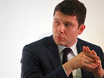 Министр: Алиханов во время прогулок выбрасывает рекламу в урны