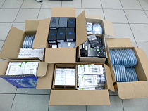 Калининградец вёз из Польши 65 телефонов в днище автомобиля