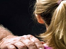 Под Калининградом девушка-подросток пожаловалась в полицию на отца, который таскал ее за волосы