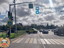 Сразу две женщины ранены в конце улицы Горького