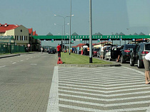 Калининградский перевозчик обещает скидку за очередь на польской границе