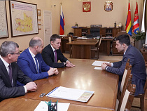 Алиханов обсудил с главой Росстандарта создание в регионе спецзнака качества 