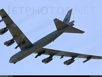 B-52 США тренировались сбрасывать бомбы у Калининградской области