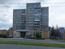 В центр Калининграда срочно потащили питьевую воду