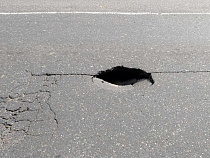 За выбоину на Комсомольской администрация Калининграда может заплатить почти 75 тысяч рублей