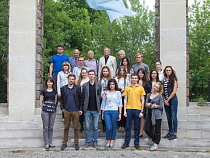 Калининградские студенты провели работы по благоустройству воинских мемориалов в Польше