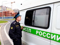 В Калининграде арестовали участок и «Ауди А5» у производителя колбасы 