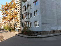 На Машиностроительной нашли ещё одну «резиновую» квартиру